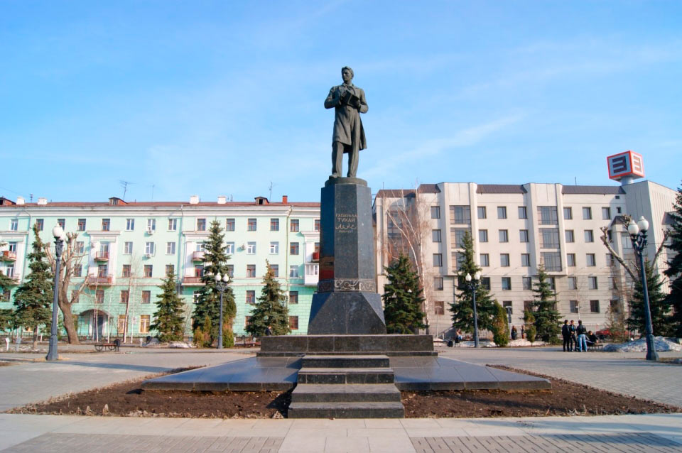 Габдулла Тукай. Памятник на ул. Пушкина
